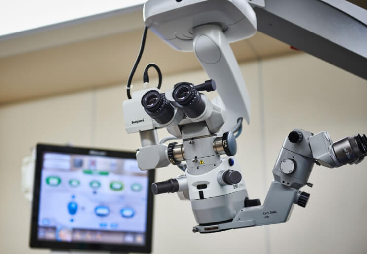 高い技術と最新の設備で安全に実施します